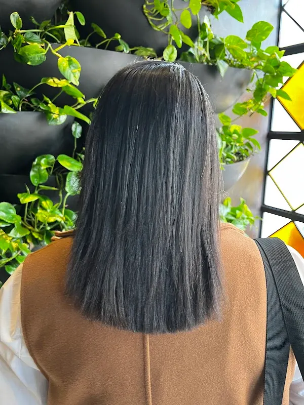 Tovi Hair Salon — Hairdresser in New Malden